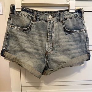 NWT PILCRO Denim Shorts como 100% Cotton